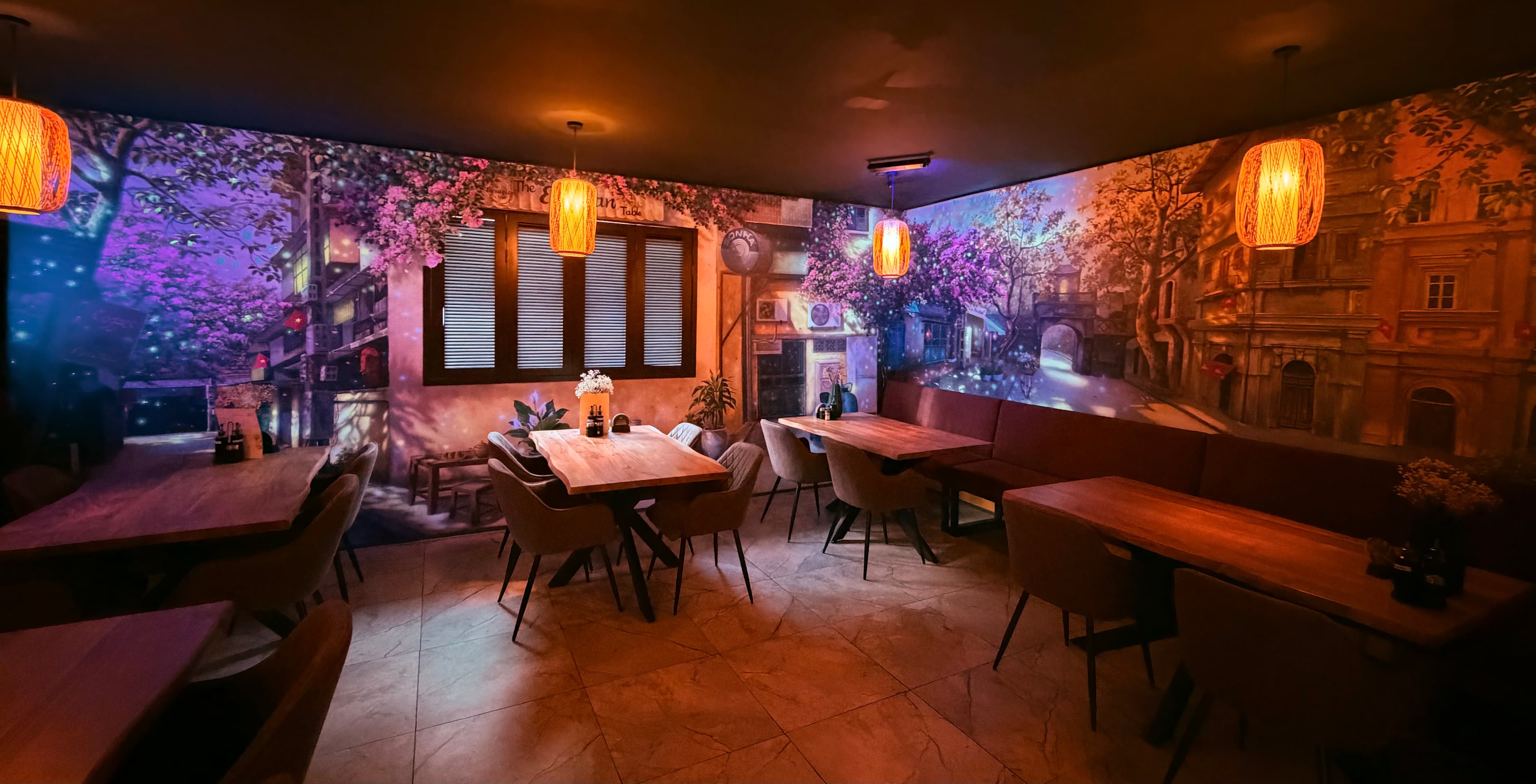 Interiér restaurace The Eurasian Table